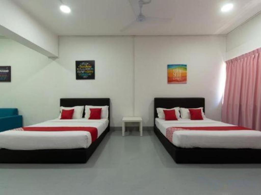 Oyo 43993 Madsuite Kota Kinabalu Kültér fotó