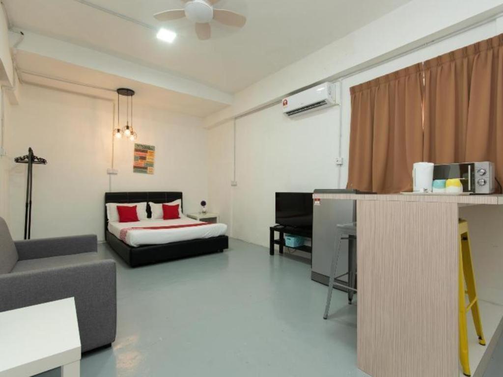 Oyo 43993 Madsuite Kota Kinabalu Kültér fotó