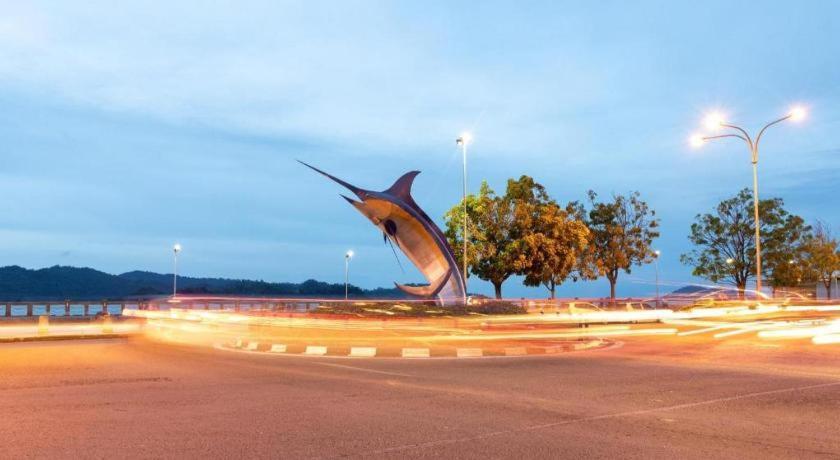 Oyo 43993 Madsuite Kota Kinabalu Kültér fotó